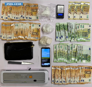 Pescara, la cocaina viaggia in monopattino: due arresti della polizia